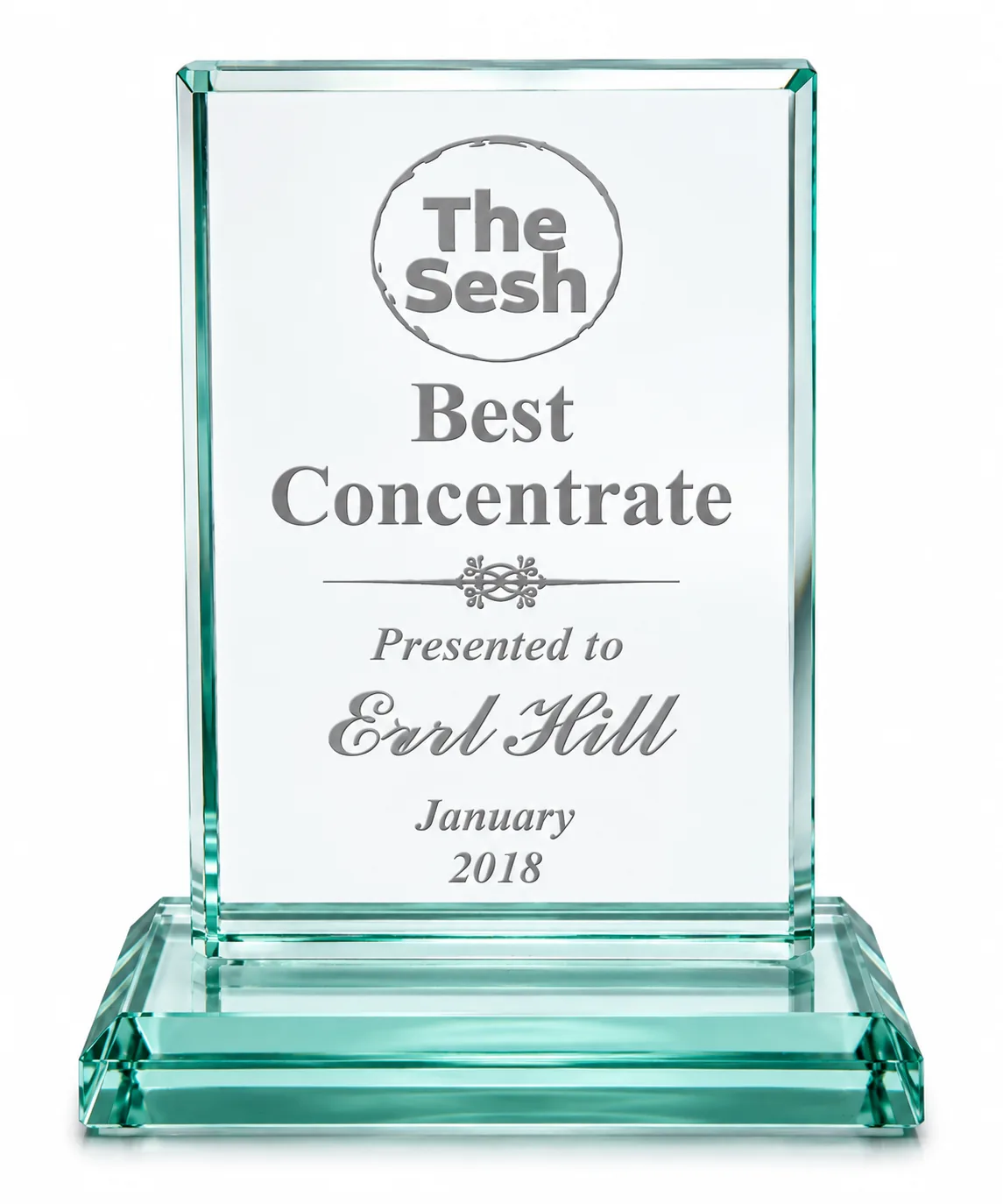 Glass 2018 The Sesh Best Concentrate trophy presented to Errl Hill.